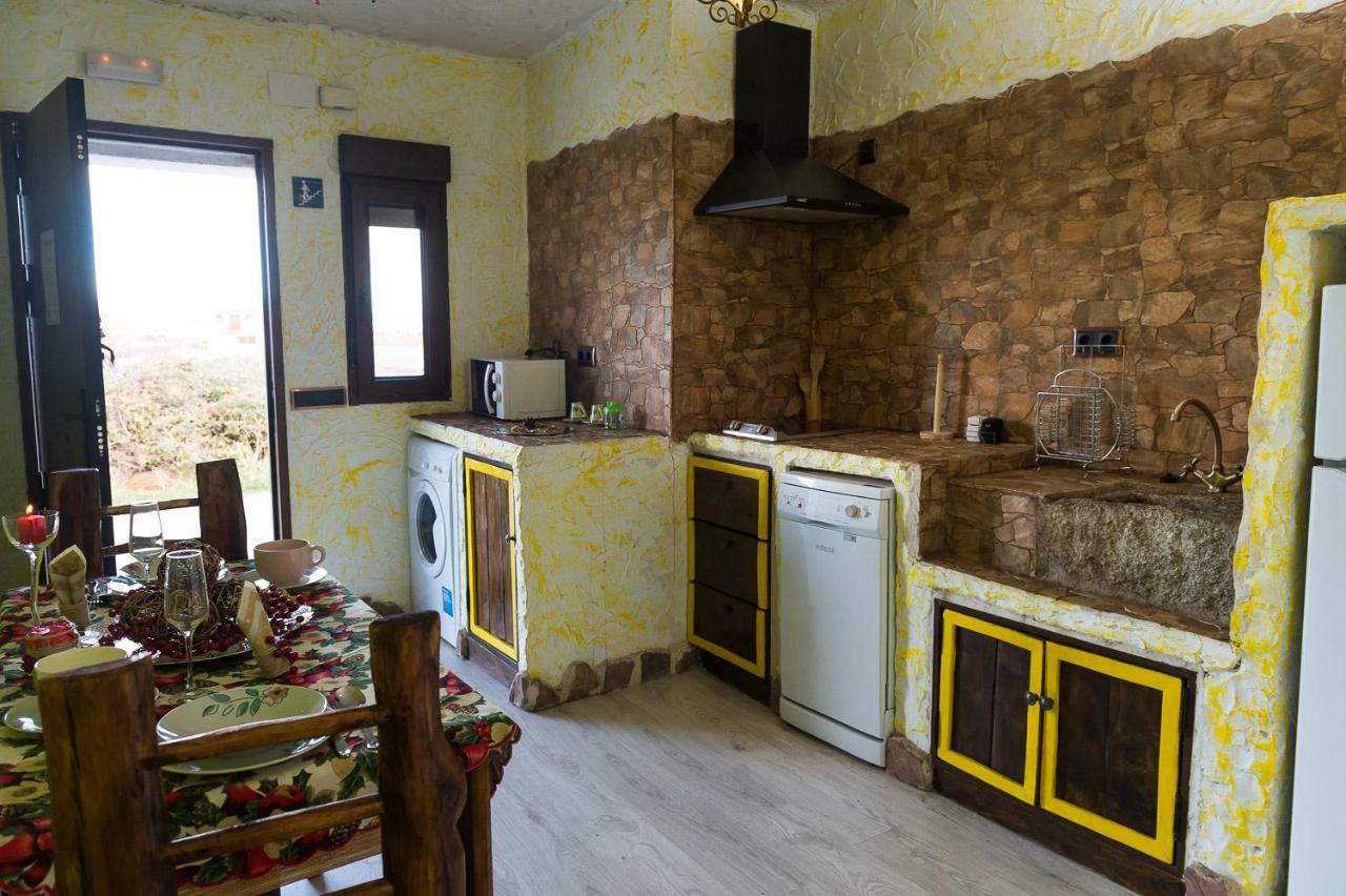 El Eden De Javier Guest House Robledillo Luaran gambar